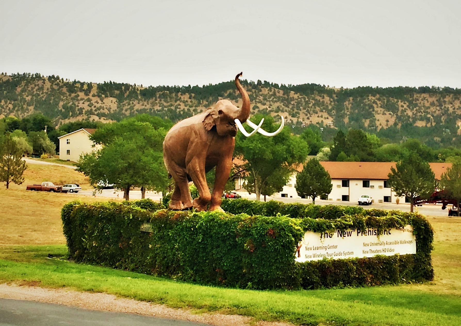 Exploring the Mammoth Site of Hot Springs, SD | Check-It-Off Travel ...